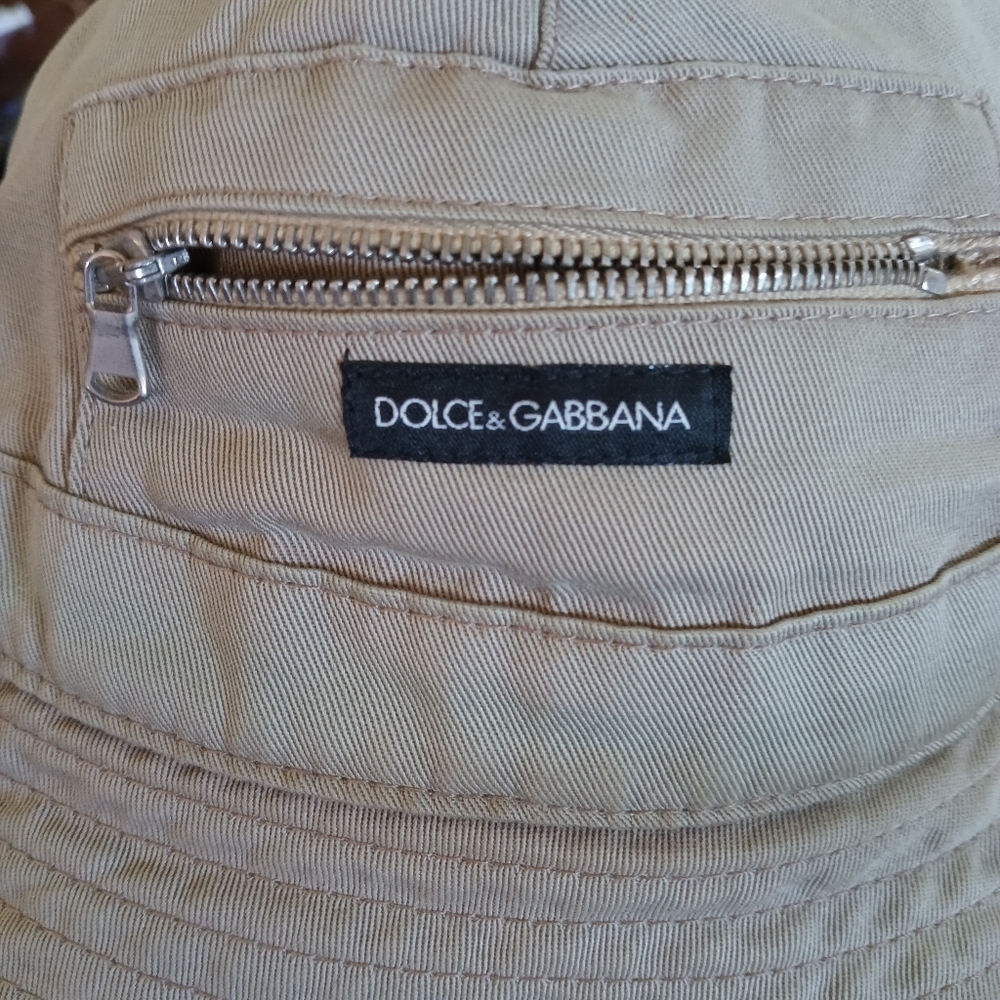 Dolce and Gabbana hat for men and women!